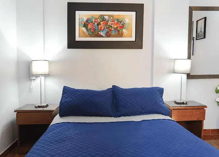 Montreal Hostal